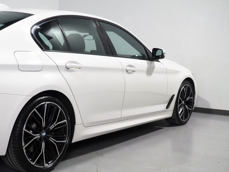 2023 BMW 5 Series 530i Sedan *M SPORT, NAVIGATION, LIVE COCKPIT PRO, SAFETY ALERTS, BACKUP-CAMERA, COLOR TOUCHSCREEN, MOONROOF, HEATED SEATS/STEERING, COMFORT ACCESS, 20 INCH WHEELS, FULL LED HEADLIGHTS, ANDROID & APPLE Round Rock TX