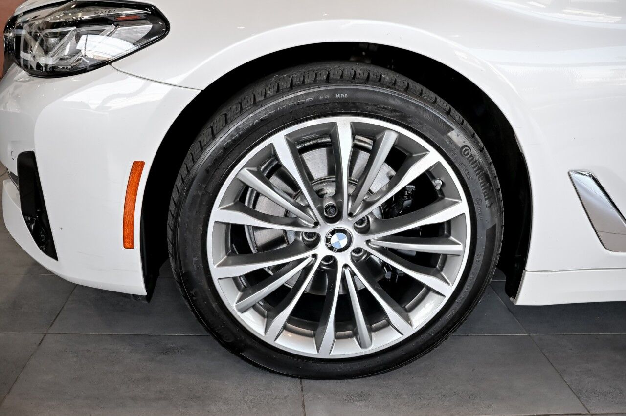 2023 BMW 5 Series 530i xDrive, Premium Pkg, Remote Start, Wireless Charging Springfield NJ