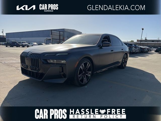 2023 BMW 7 Series 740i