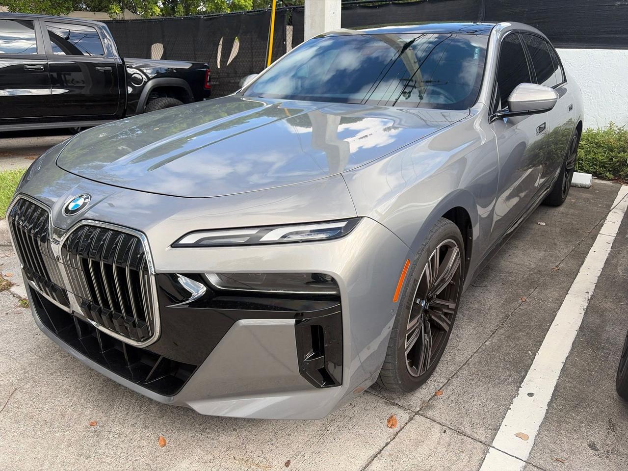 2023 BMW 7 Series 740i