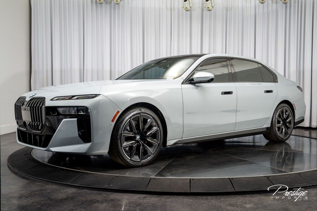 2023 BMW 7 Series 740i
