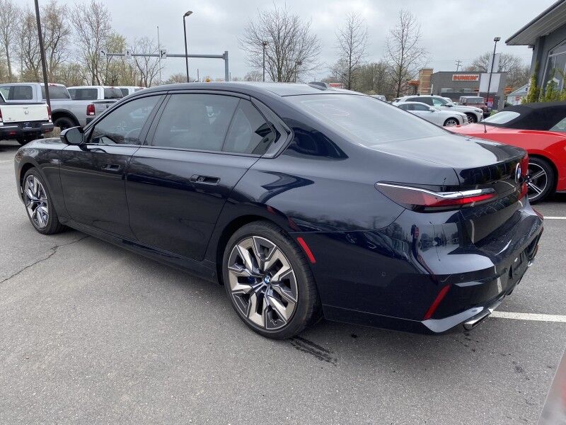 2023 BMW 7 Series 760i xDrive