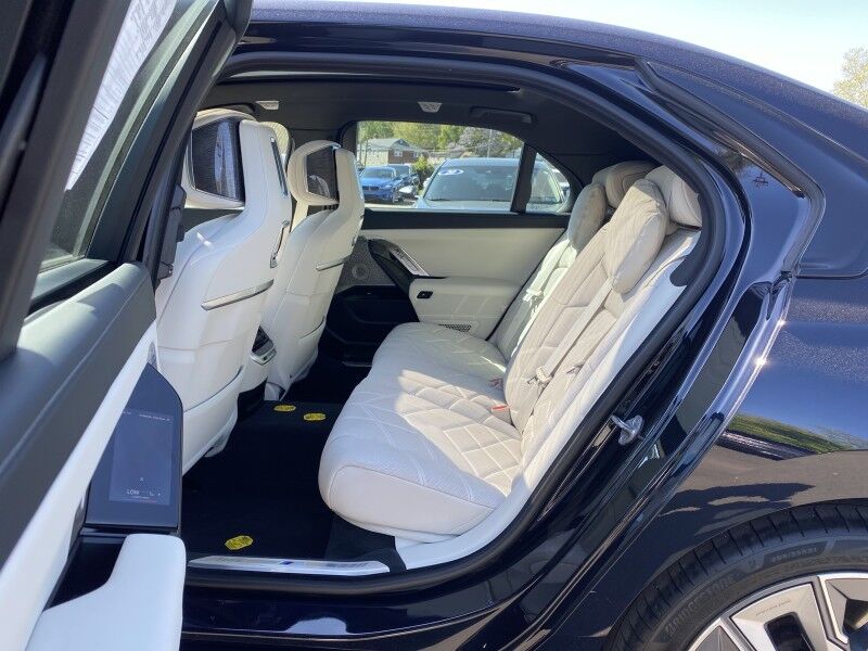 2023 BMW 7 Series 760i xDrive Springfield PA