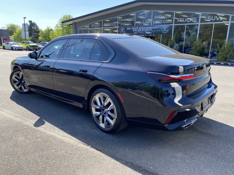 2023 BMW 7 Series 760i xDrive