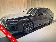 BMW 7 Series 760i xDrive 2023