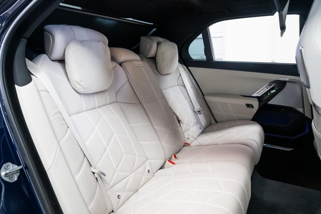 2023 BMW 7 Series 760i xDrive Luxury Rear Seating Package M Sport Package Portland OR