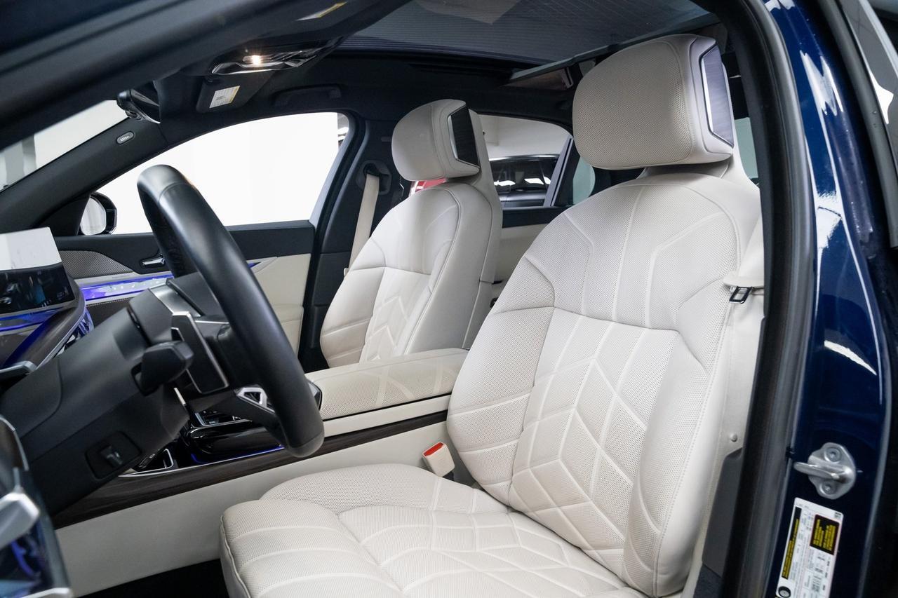 2023 BMW 7 Series 760i xDrive Luxury Rear Seating Package M Sport Package Portland OR