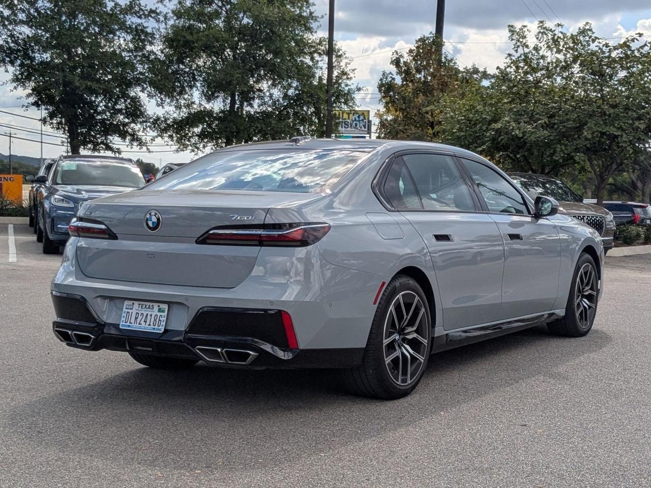 2023 BMW 7 Series 760i xDrive