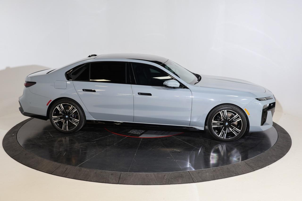 2023 BMW 7 Series 760i xDrive w/ M Sport Professional Franklin TN