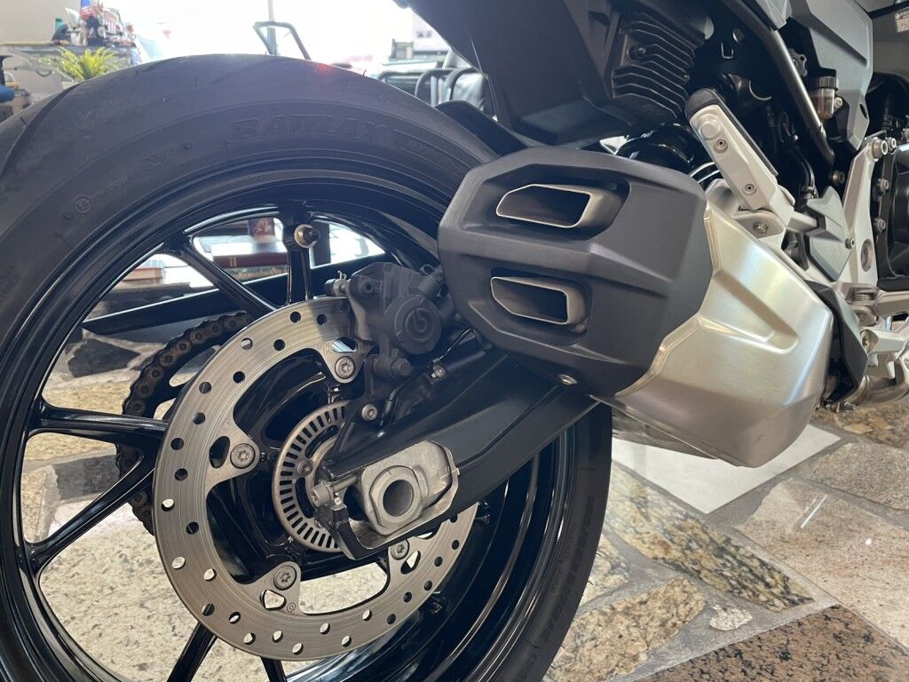 2023 BMW F900R EXCLUSIVE~PRO RIDE MODES~LOWERING PKG~HEATED GRIPS~BREMBO BRAKES~STEERING STABILIZER BAR~ONLINE FINANCE AND SHIPPING AVAILABLE!!!!! Sarasota FL