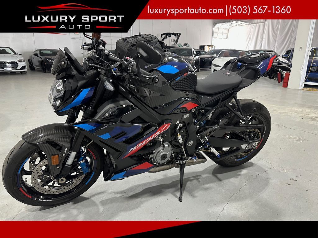 2023 BMW M1000 R M Competition Carbon