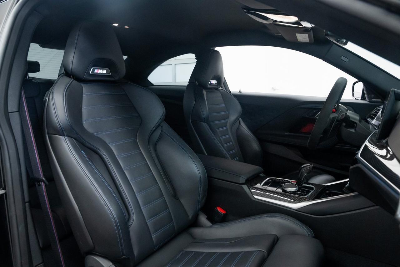 2023 BMW M2 Base 1 Owner Heated Seats Carbon Fiber Roof Portland OR