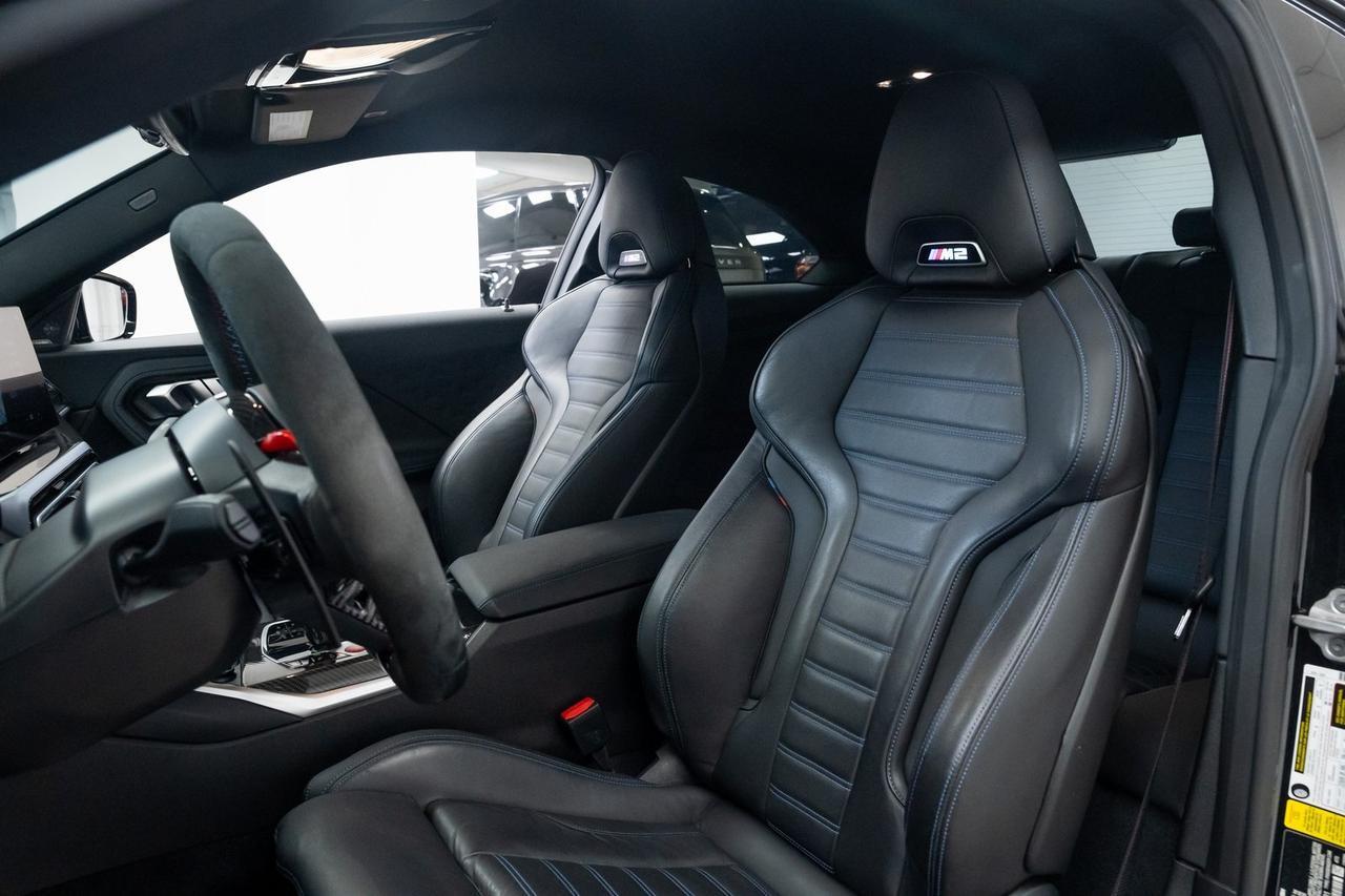 2023 BMW M2 Base 1 Owner Heated Seats Carbon Fiber Roof Portland OR