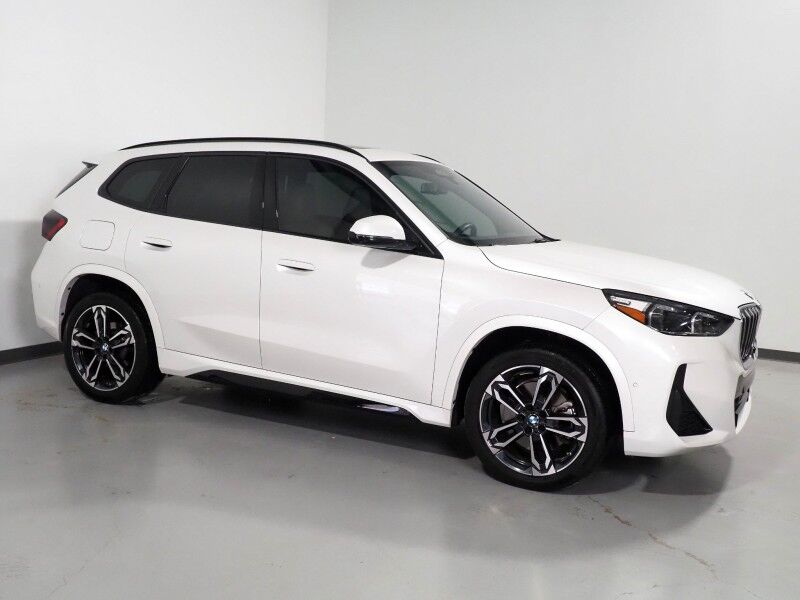 2023 BMW X1 xDrive28i AWD *M SPORT PKG, HEADS-UP DISPLAY, NAVIGATION, ADAPTIVE CRUISE, SAFETY ALERTS, 360 VIEW CAMERAS, PANORAMA MOONROOF, HEATED SEATS/STEERING, REMOTE START, HARMAN/KARDON, WIRELESS CHARGING