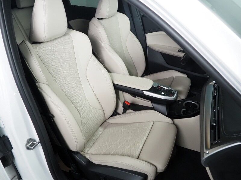 2023 BMW X1 xDrive28i AWD *M SPORT PKG, HEADS-UP DISPLAY, NAVIGATION, ADAPTIVE CRUISE, SAFETY ALERTS, 360 VIEW CAMERAS, PANORAMA MOONROOF, HEATED SEATS/STEERING, REMOTE START, HARMAN/KARDON, WIRELESS CHARGING