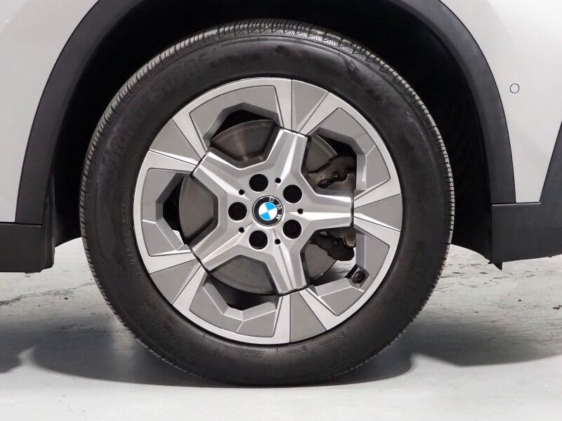2023 BMW X1 xDrive28i AWD *NAVIGATION, SAFETY ALERTS, BACKUP-CAMERA, PANORAMA MOONROOF, COMFORT ACCESS, POWER LIFTGATE, WIRELESS CHARGING, ANDROID & APPLE Round Rock TX