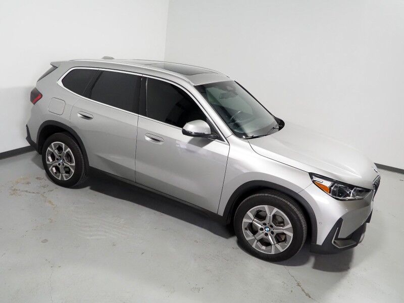 2023 BMW X1 xDrive28i AWD *NAVIGATION, SAFETY ALERTS, BACKUP-CAMERA, PANORAMA MOONROOF, COMFORT ACCESS, POWER LIFTGATE, WIRELESS CHARGING, ANDROID & APPLE Round Rock TX
