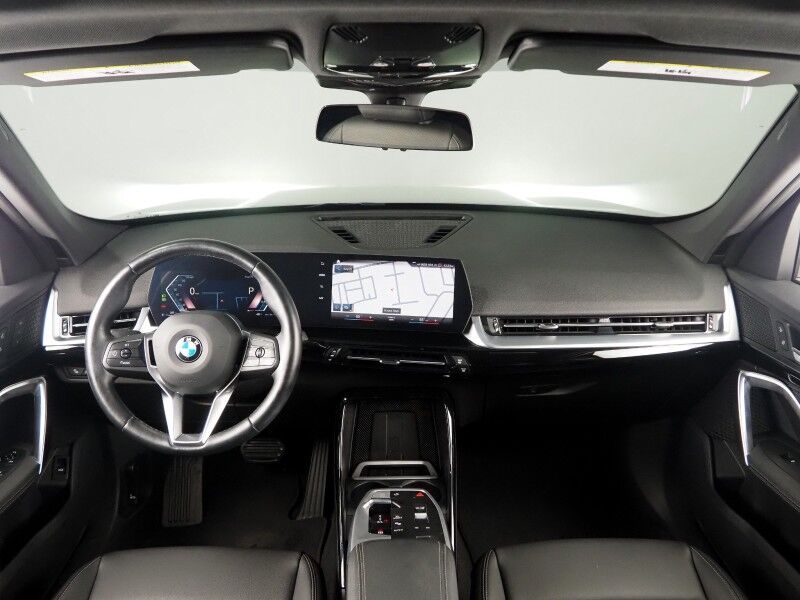 2023 BMW X1 xDrive28i AWD *NAVIGATION, SAFETY ALERTS, BACKUP-CAMERA, PANORAMA MOONROOF, COMFORT ACCESS, POWER LIFTGATE, WIRELESS CHARGING, ANDROID & APPLE