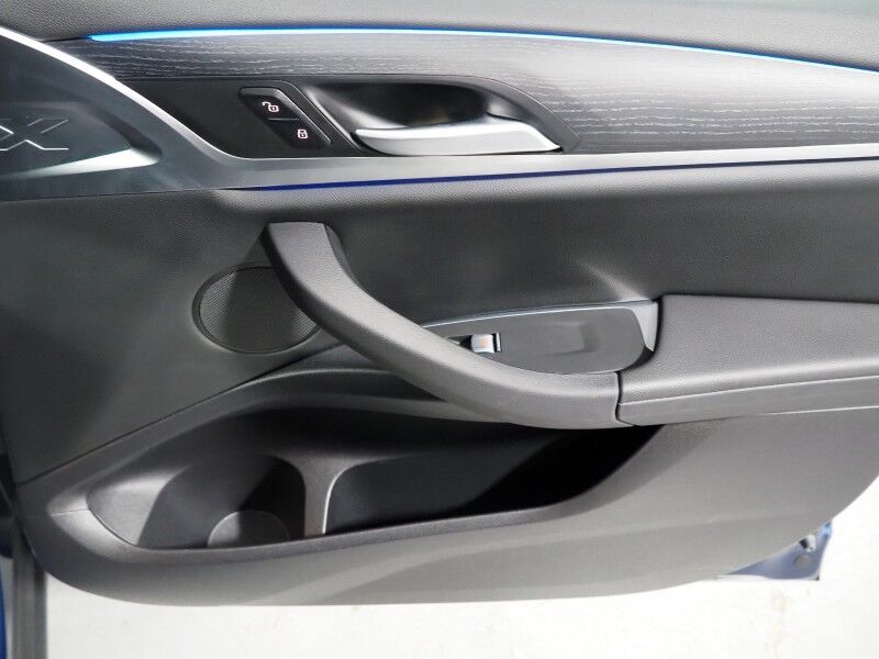 2023 BMW X3 sDrive30i *NAVIGATION, LIVE COCKPIT PRO, SAFETY ALERTS, 360 VIEW CAMERAS, COLOR TOUCHSCREEN, PANORAMA MOONROOF, HEATED SEATS/STEERING, COMFORT ACCESS, WIRELESS CHARGING, ANDROID & APPLE Round Rock TX