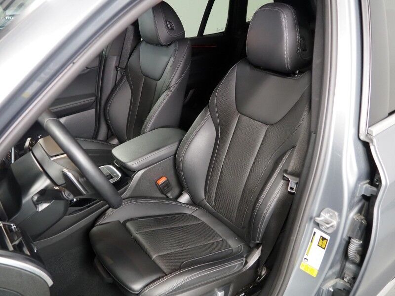 2023 BMW X3 sDrive30i *NAVIGATION, SAFETY ALERTS, 360 VIEW CAMERAS, COLOR TOUCHSCREEN, PANORAMA MOONROOF, HEATED SEATS, POWER LIFTGATE, COMFORT ACCESS, WIRELESS CHARGING, ANDROID & APPLE Round Rock TX