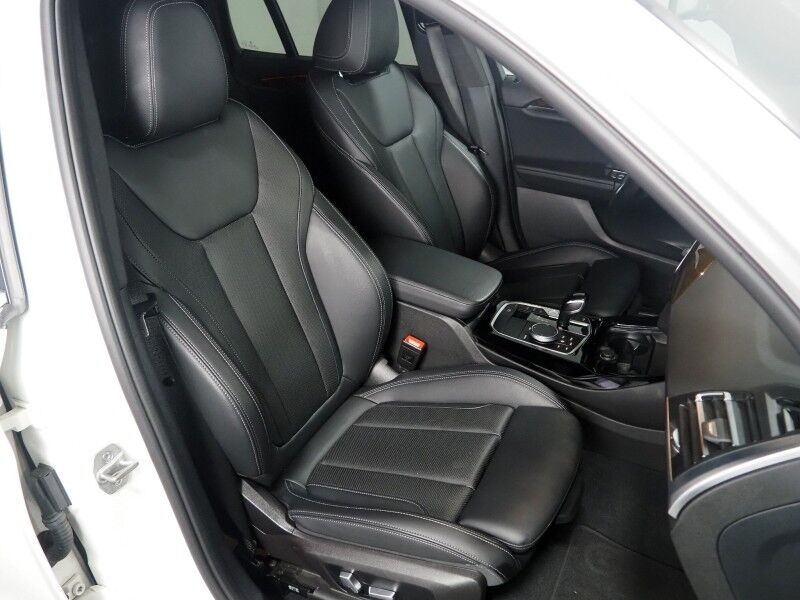 2023 BMW X3 sDrive30i *NAVIGATION, SAFETY ALERTS, BACKUP-CAMERA, COLOR TOUCHSCREEN, PANORAMA MOONROOF, HEATED SEATS, POWER LIFTGATE, COMFORT ACCESS, LED HEADLIGHTS, ANDROID & APPLE