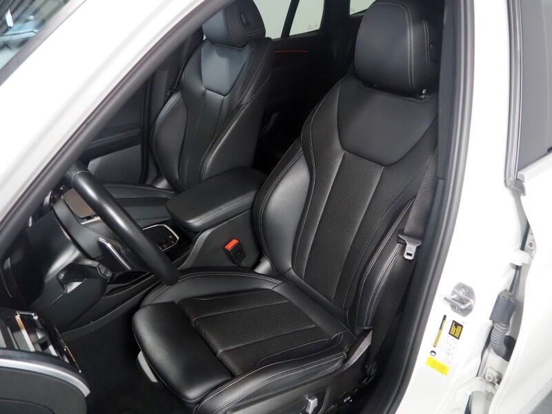 2023 BMW X3 sDrive30i *NAVIGATION, SAFETY ALERTS, BACKUP-CAMERA, COLOR TOUCHSCREEN, PANORAMA MOONROOF, HEATED SEATS, POWER LIFTGATE, COMFORT ACCESS, LED HEADLIGHTS, ANDROID & APPLE Round Rock TX