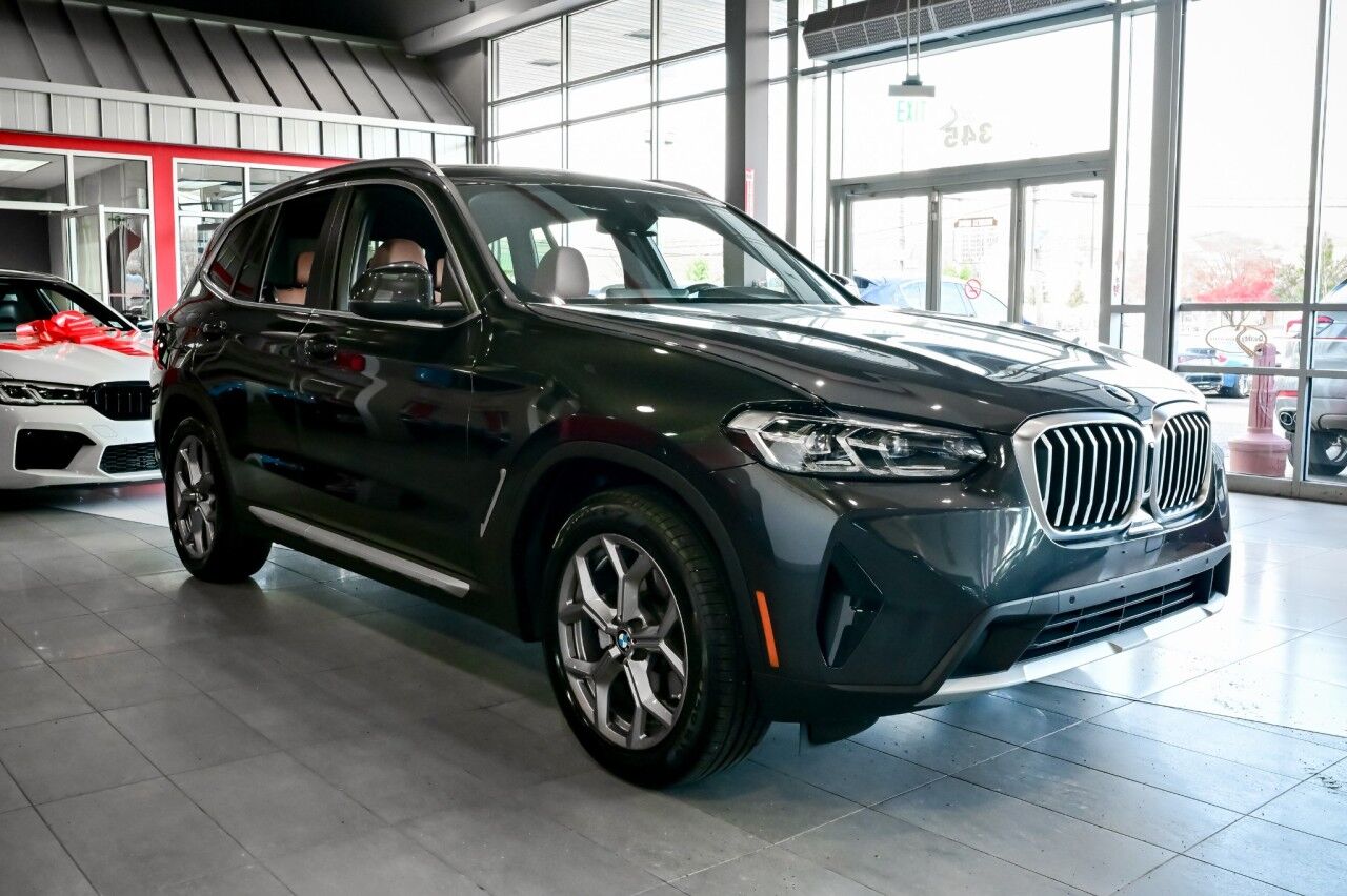 2023 BMW X3 xDrive30i, Premium Pkg, Pano Roof, Heated seats and Steering Wheel