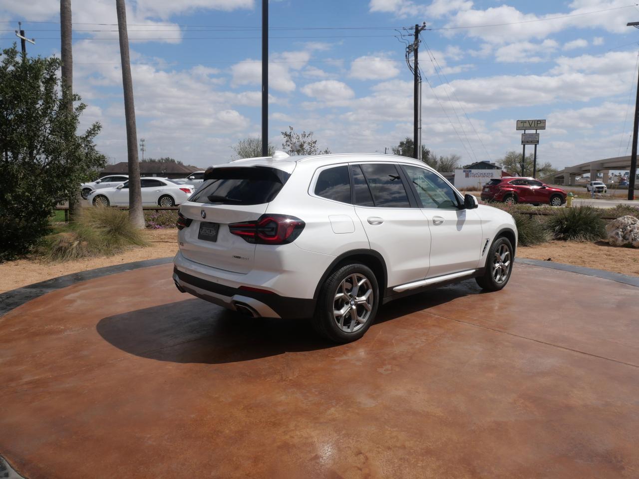 2023 BMW X3 xDrive30i