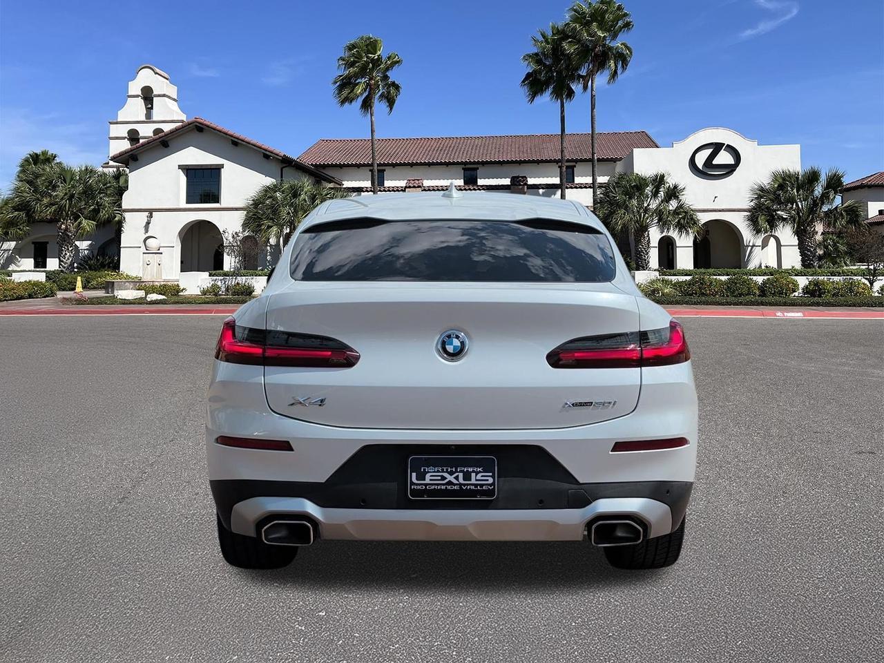 2023 BMW X4 xDrive30i