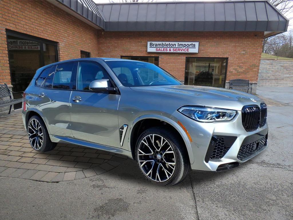 2023 BMW X5 M .