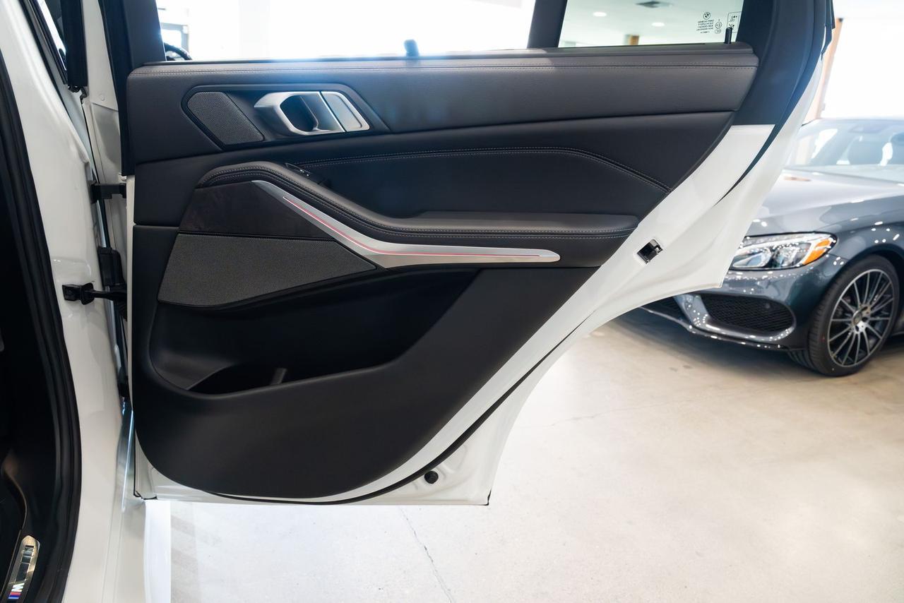2023 BMW X5 M50i Gladstone OR