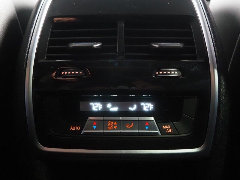 2023 BMW X5 sDrive40i *HEADS-UP DISPLAY, NAVIGATION, LIVE COCKPIT PRO, SAFETY ALERTS, 360 VIEW CAMERAS, PANORAMA MOONROOF, HEATED SEATS, POWER LIFTGATE, REMOTE START, COMFORT ACCESS, 21 INCH WHEELS, WIRELESS CHARGING, ANDROID & APPLE Round Rock TX