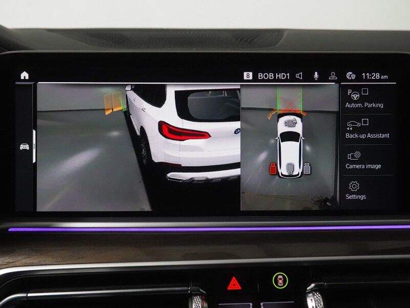 2023 BMW X5 sDrive40i *HEADS-UP DISPLAY, NAVIGATION, LIVE COCKPIT PRO, SAFETY ALERTS, 360 VIEW CAMERAS, PANORAMA MOONROOF, HEATED SEATS, POWER LIFTGATE, REMOTE START, COMFORT ACCESS, 21 INCH WHEELS, WIRELESS CHARGING, ANDROID & APPLE Round Rock TX