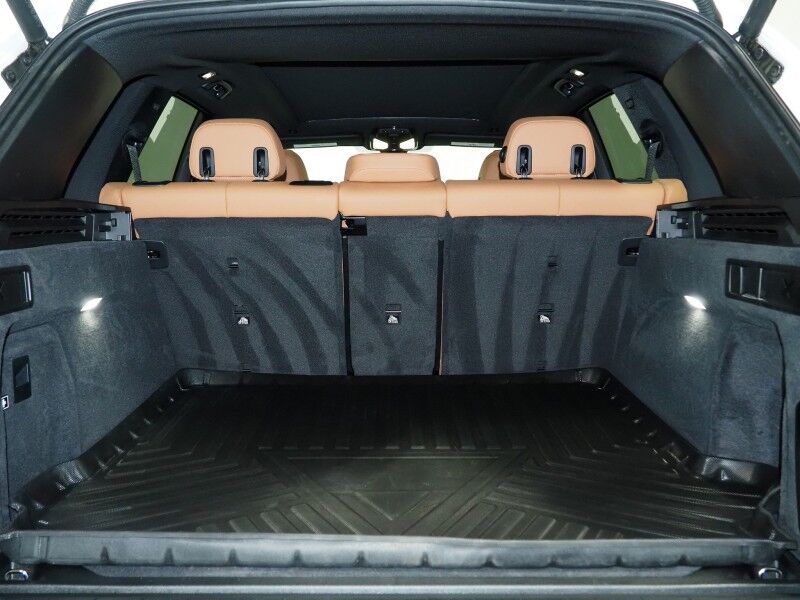 2023 BMW X5 sDrive40i *HEADS-UP DISPLAY, NAVIGATION, LIVE COCKPIT PRO, SAFETY ALERTS, PANORAMA MOONROOF, HEATED SEATS, POWER LIFTGATE, REMOTE START, COMFORT ACCESS, 21 INCH WHEELS, WIRELESS CHARGING, ANDROID & APPLE Round Rock TX