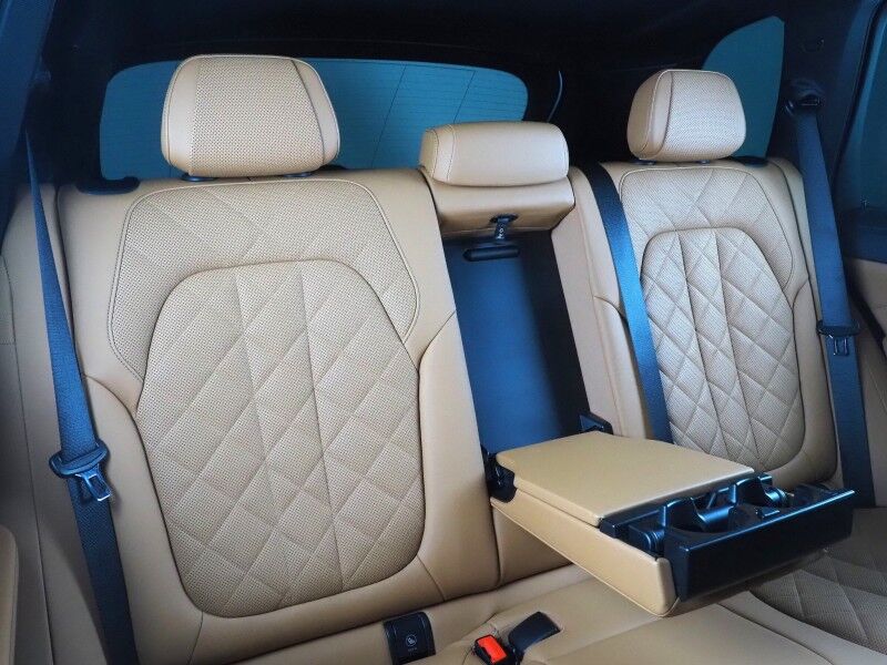 2023 BMW X5 sDrive40i *HEADS-UP DISPLAY, NAVIGATION, LIVE COCKPIT PRO, SAFETY ALERTS, PANORAMA MOONROOF, HEATED SEATS, POWER LIFTGATE, REMOTE START, COMFORT ACCESS, 21 INCH WHEELS, WIRELESS CHARGING, ANDROID & APPLE Round Rock TX