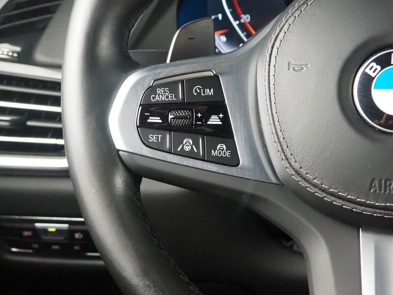 2023 BMW X5 sDrive40i *M SPORT, DRIVING ASSIST PRO, HEADS-UP DISPLAY, NAVIGATION, LIVE COCKPIT PRO, ADAPTIVE CRUISE, SAFETY ALERTS, 360 CAMERAS, PANO MOONROOF, HEATED SEATS, REMOTE START, 22 INCH WHEELS, WIRELESS CHARGING, ANDROID & APPLE Round Rock TX