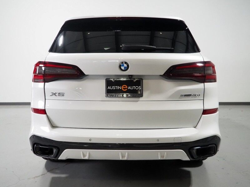 2023 BMW X5 sDrive40i *M SPORT, DRIVING ASSIST PRO, HEADS-UP DISPLAY, NAVIGATION, LIVE COCKPIT PRO, ADAPTIVE CRUISE, SAFETY ALERTS, 360 CAMERAS, PANO MOONROOF, HEATED SEATS, REMOTE START, 22 INCH WHEELS, WIRELESS CHARGING, ANDROID & APPLE Round Rock TX