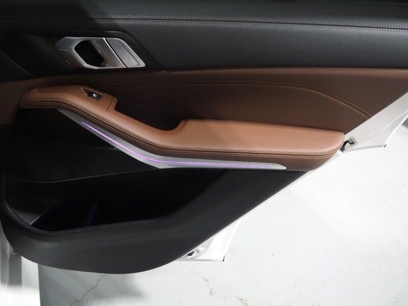2023 BMW X5 sDrive40i *M SPORT, DRIVING ASSIST PRO, HEADS-UP DISPLAY, NAVIGATION, LIVE COCKPIT PRO, ADAPTIVE CRUISE, SAFETY ALERTS, 360 CAMERAS, PANO MOONROOF, HEATED SEATS, REMOTE START, 22 INCH WHEELS, WIRELESS CHARGING, ANDROID & APPLE Round Rock TX