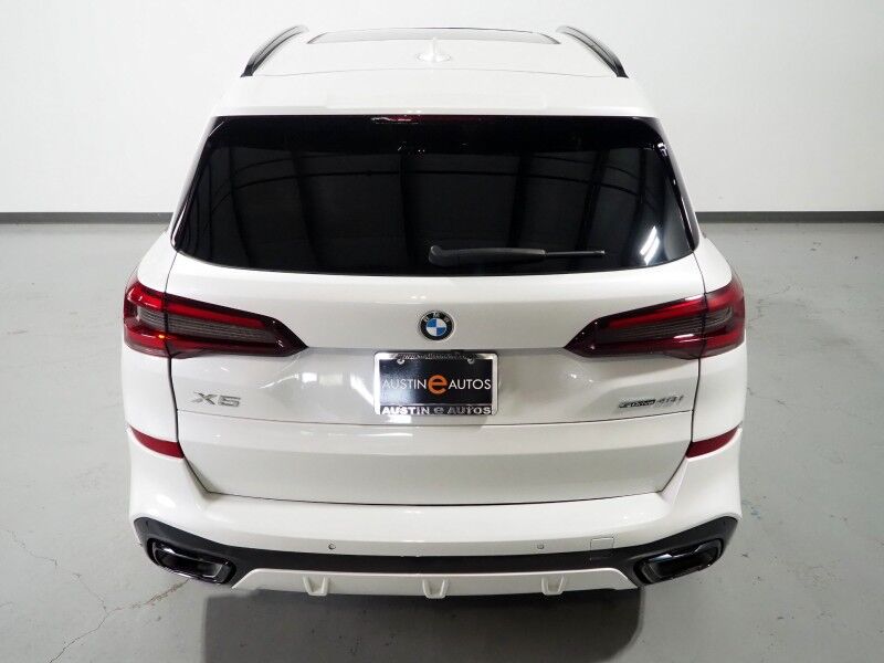 2023 BMW X5 sDrive40i *M SPORT, DRIVING ASSIST PRO, HEADS-UP DISPLAY, NAVIGATION, LIVE COCKPIT PRO, ADAPTIVE CRUISE, SAFETY ALERTS, 360 CAMERAS, PANO MOONROOF, HEATED SEATS, REMOTE START, 22 INCH WHEELS, WIRELESS CHARGING, ANDROID & APPLE Round Rock TX