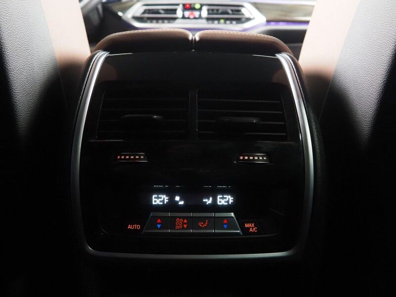 2023 BMW X5 sDrive40i *M SPORT, DRIVING ASSIST PRO, HEADS-UP DISPLAY, NAVIGATION, LIVE COCKPIT PRO, ADAPTIVE CRUISE, SAFETY ALERTS, 360 CAMERAS, PANO MOONROOF, HEATED SEATS, REMOTE START, 22 INCH WHEELS, WIRELESS CHARGING, ANDROID & APPLE Round Rock TX