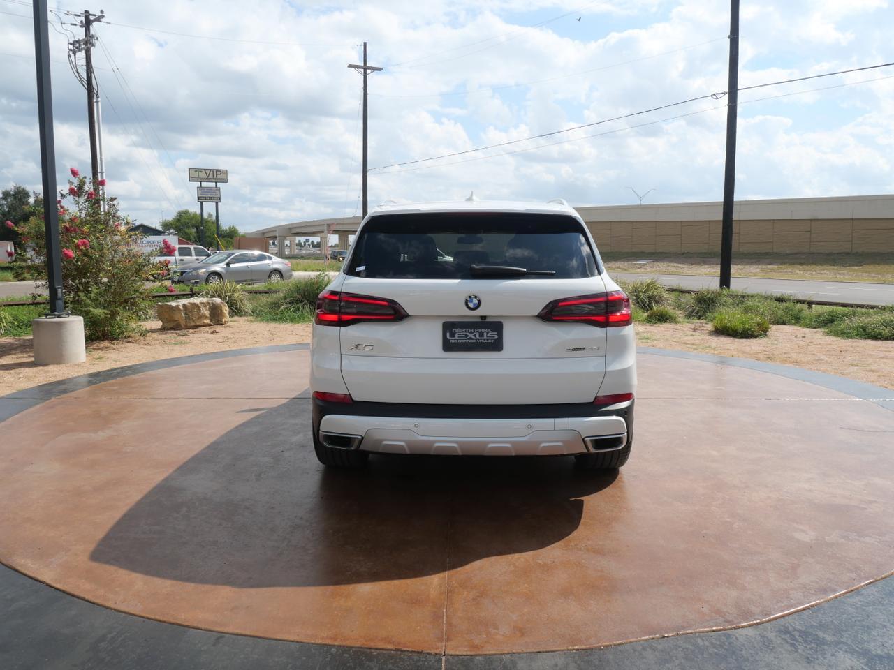 2023 BMW X5 sDrive40i