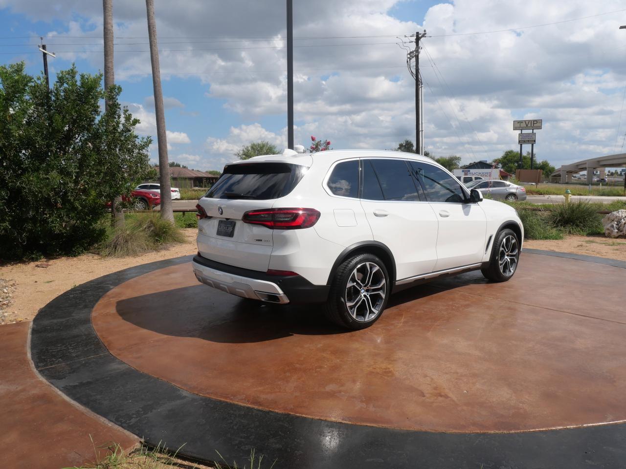 2023 BMW X5 sDrive40i