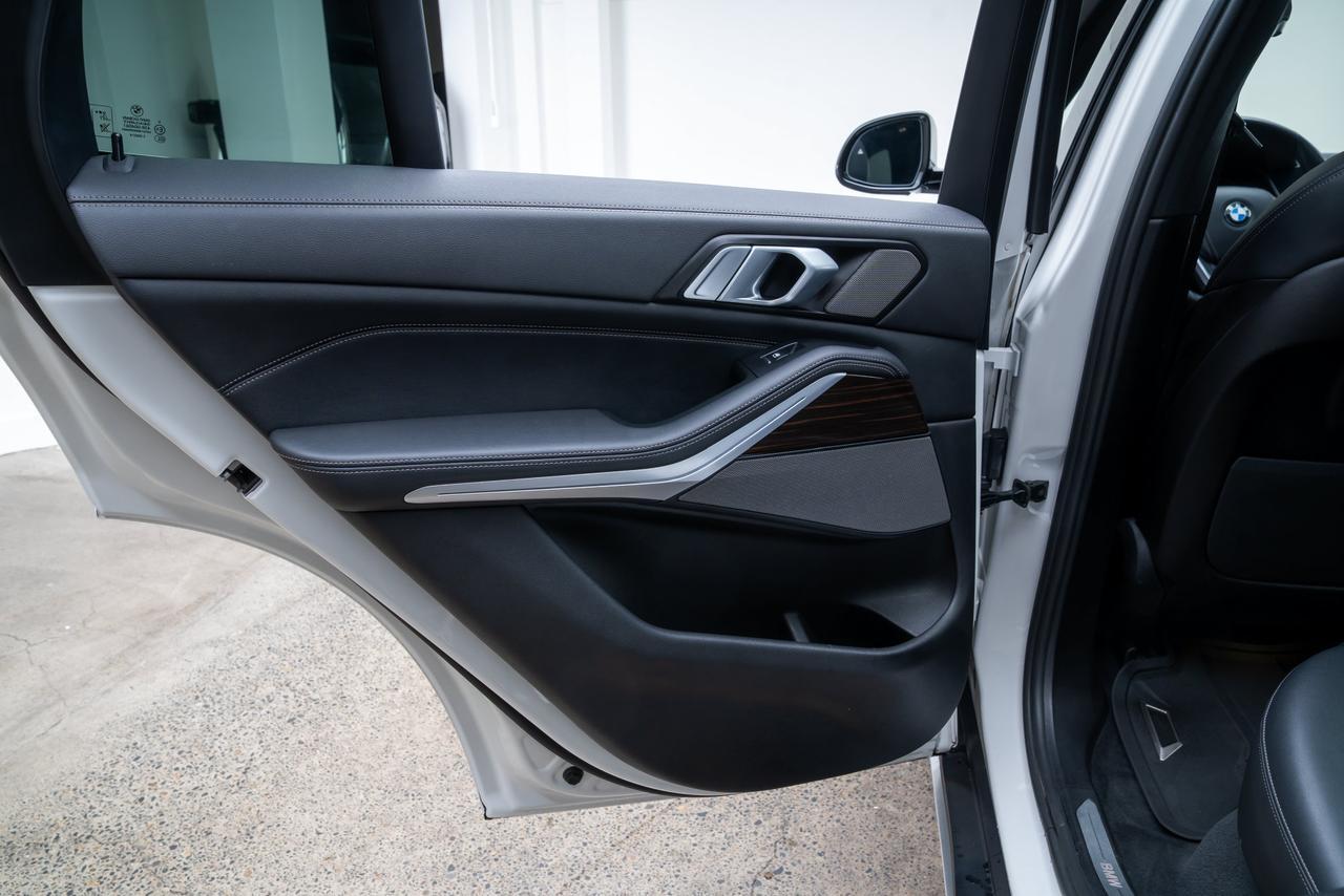 2023 BMW X5 xDrive40i Premium Package / Parking Assist Package Portland OR