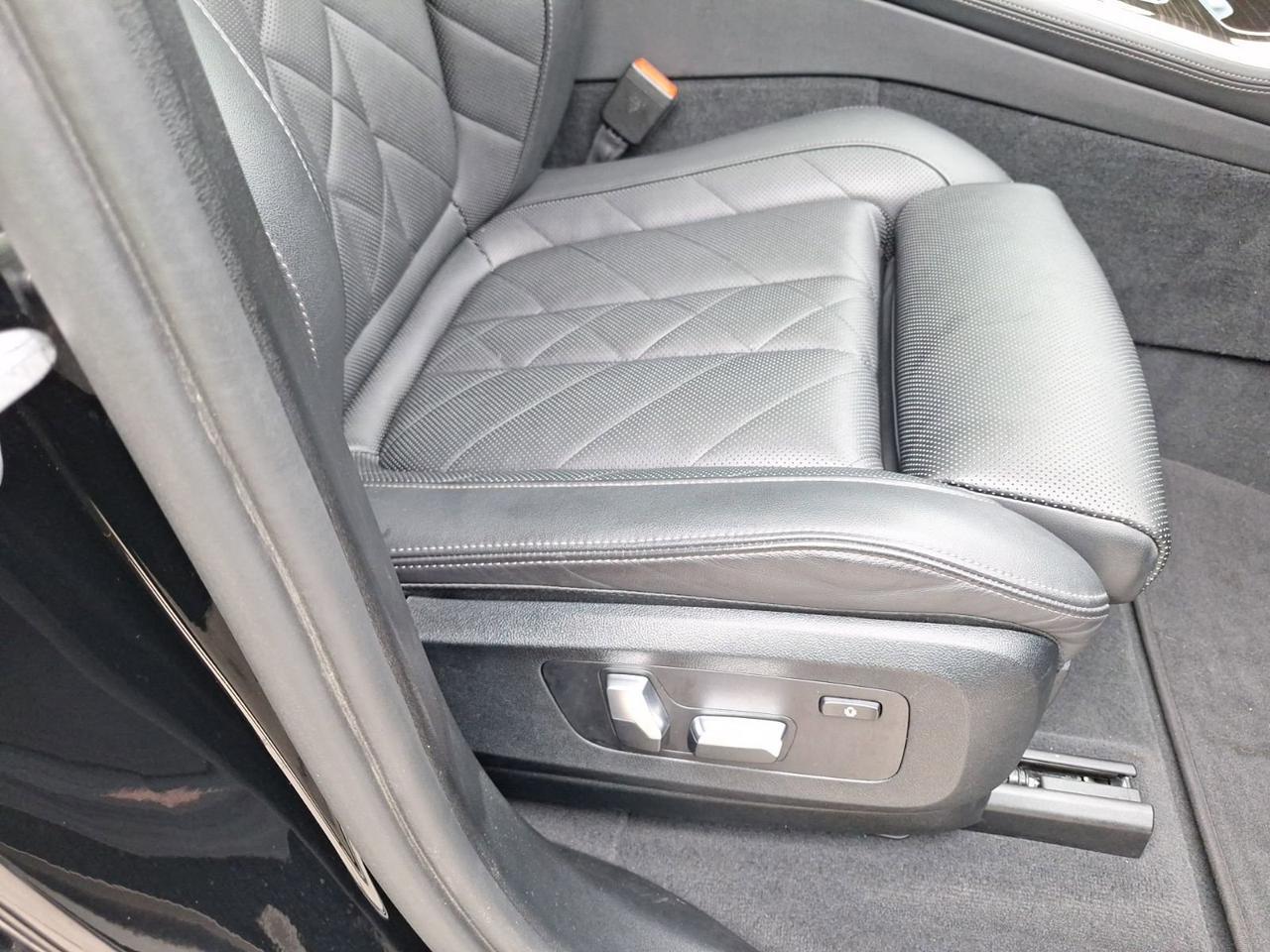 2023 BMW X5 xDrive45e Hurst TX