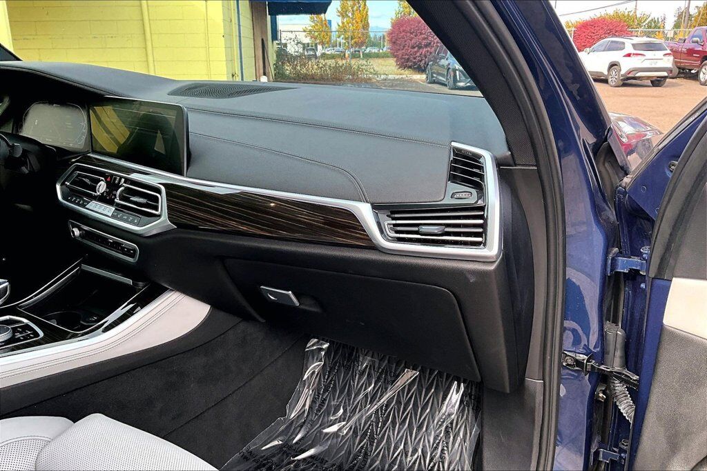 2023 BMW X5 xDrive45e OR
