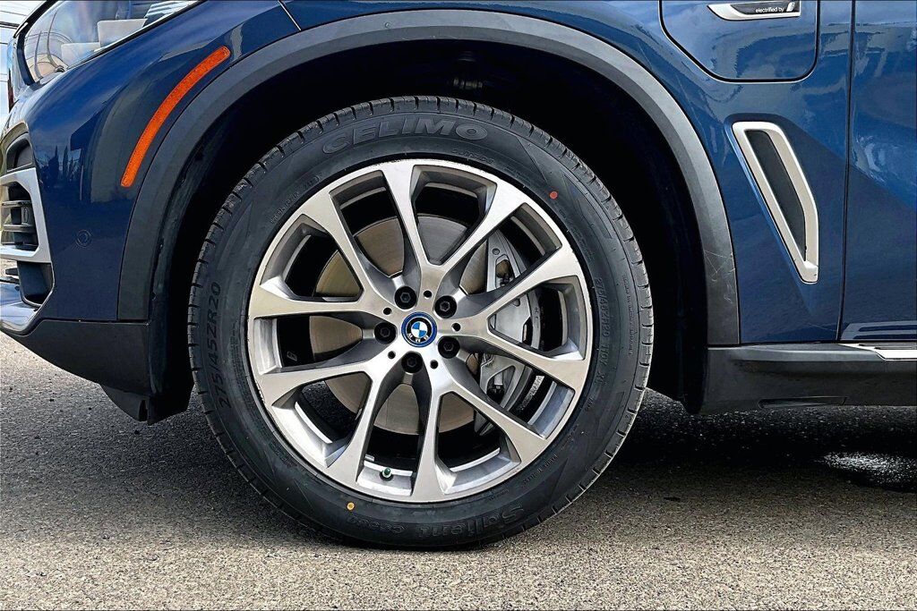 2023 BMW X5 xDrive45e OR