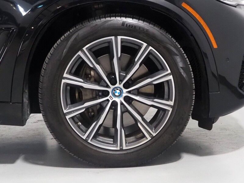 2023 BMW X5 xDrive45e Plug-In Hybrid AWD *M SPORT, EXECUTIVE PKG, HEADS-UP DISPLAY, NAVIGATION, LIVE COCKPIT PRO, SAFETY ALERTS, 360 CAMERAS, PANO SKY LOUNGE ROOF, MERINO LEATHER, HEATED MULTI-CONTOUR SEATS, ICON LED HEADLIGHTS, 20 INCH WHEELS, ANDROID & APPLE Round Rock TX