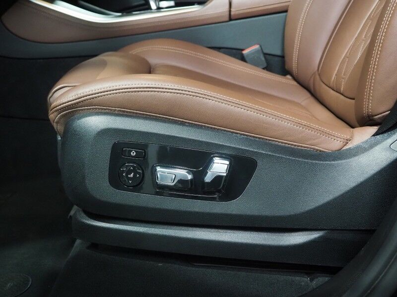 2023 BMW X5 xDrive45e Plug-In Hybrid AWD *M SPORT, EXECUTIVE PKG, HEADS-UP DISPLAY, NAVIGATION, LIVE COCKPIT PRO, SAFETY ALERTS, 360 CAMERAS, PANO SKY LOUNGE ROOF, MERINO LEATHER, HEATED MULTI-CONTOUR SEATS, ICON LED HEADLIGHTS, 20 INCH WHEELS, ANDROID & APPLE Round Rock TX