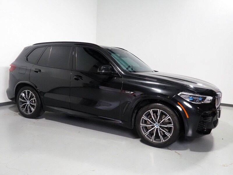 2023 BMW X5 xDrive45e Plug-In Hybrid AWD *M SPORT, EXECUTIVE PKG, HEADS-UP DISPLAY, NAVIGATION, LIVE COCKPIT PRO, SAFETY ALERTS, 360 CAMERAS, PANO SKY LOUNGE ROOF, MERINO LEATHER, HEATED MULTI-CONTOUR SEATS, ICON LED HEADLIGHTS, 20 INCH WHEELS, ANDROID & APPLE