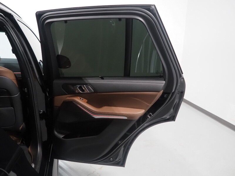 2023 BMW X5 xDrive45e Plug-In Hybrid AWD *M SPORT, EXECUTIVE PKG, HEADS-UP DISPLAY, NAVIGATION, LIVE COCKPIT PRO, SAFETY ALERTS, 360 CAMERAS, PANO SKY LOUNGE ROOF, MERINO LEATHER, HEATED MULTI-CONTOUR SEATS, ICON LED HEADLIGHTS, 20 INCH WHEELS, ANDROID & APPLE Round Rock TX